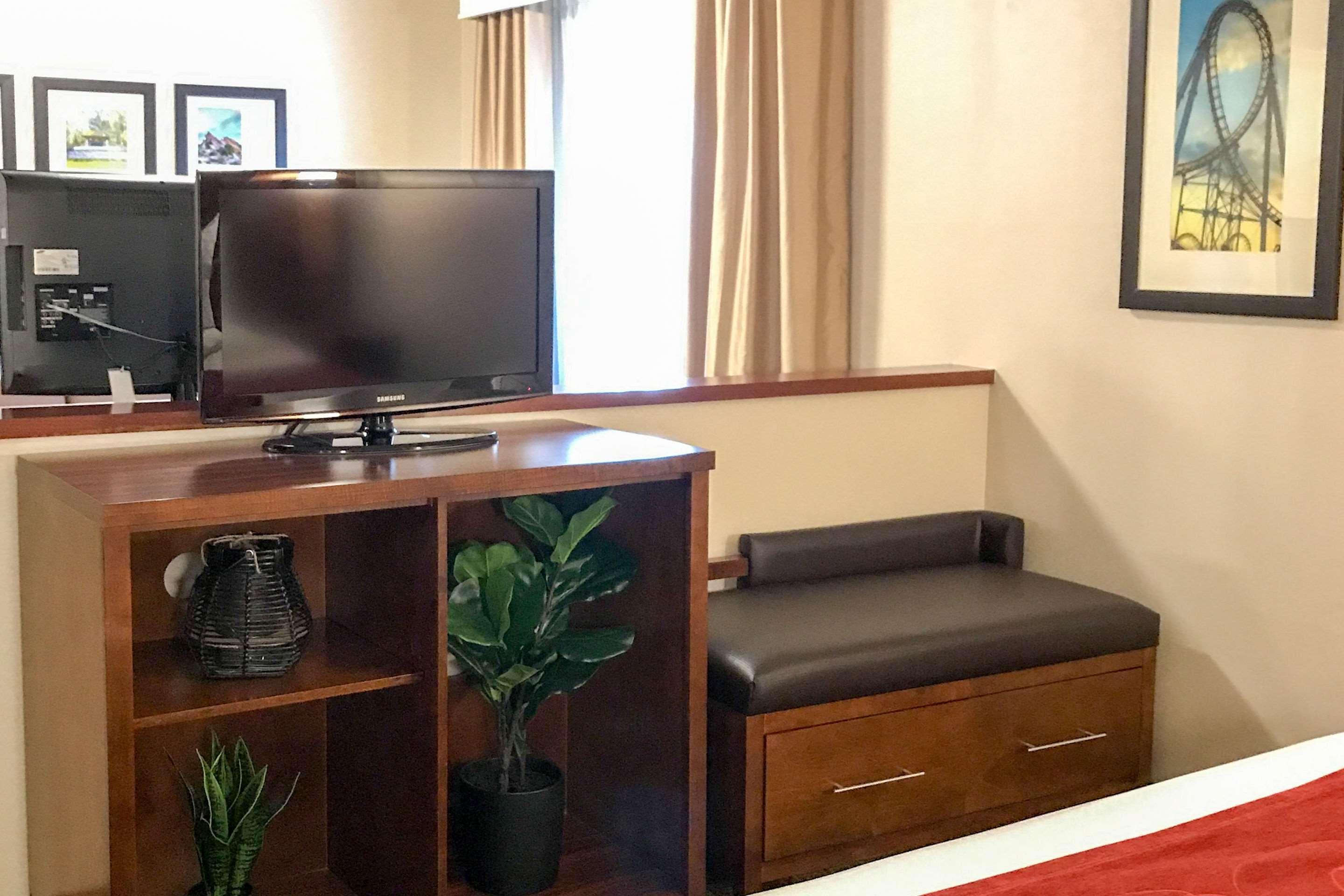 Comfort Near Six Flags Magic Mountain 3* Stevenson Ranch