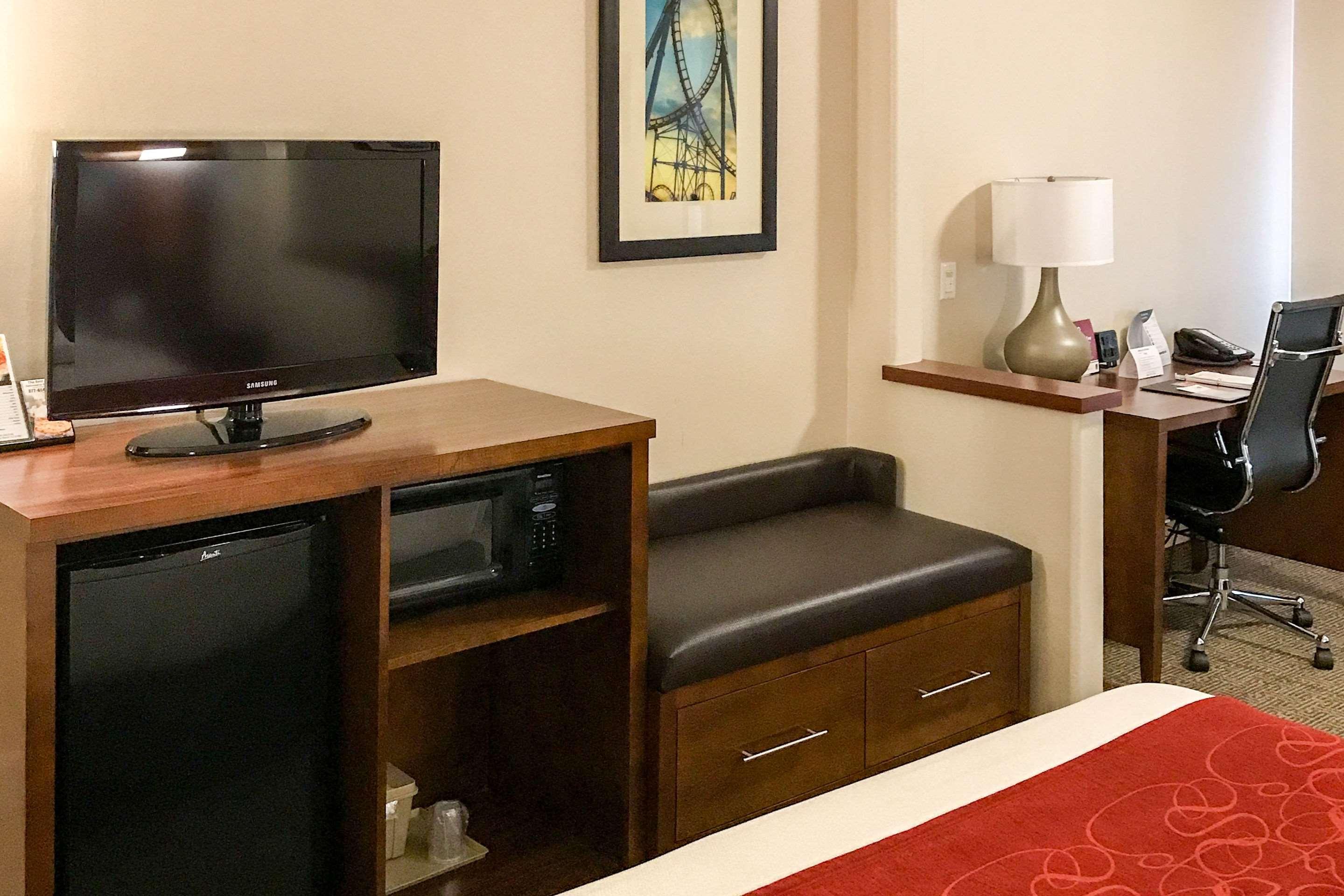 Hotel Comfort Near Six Flags Magic Mountain Stevenson Ranch
