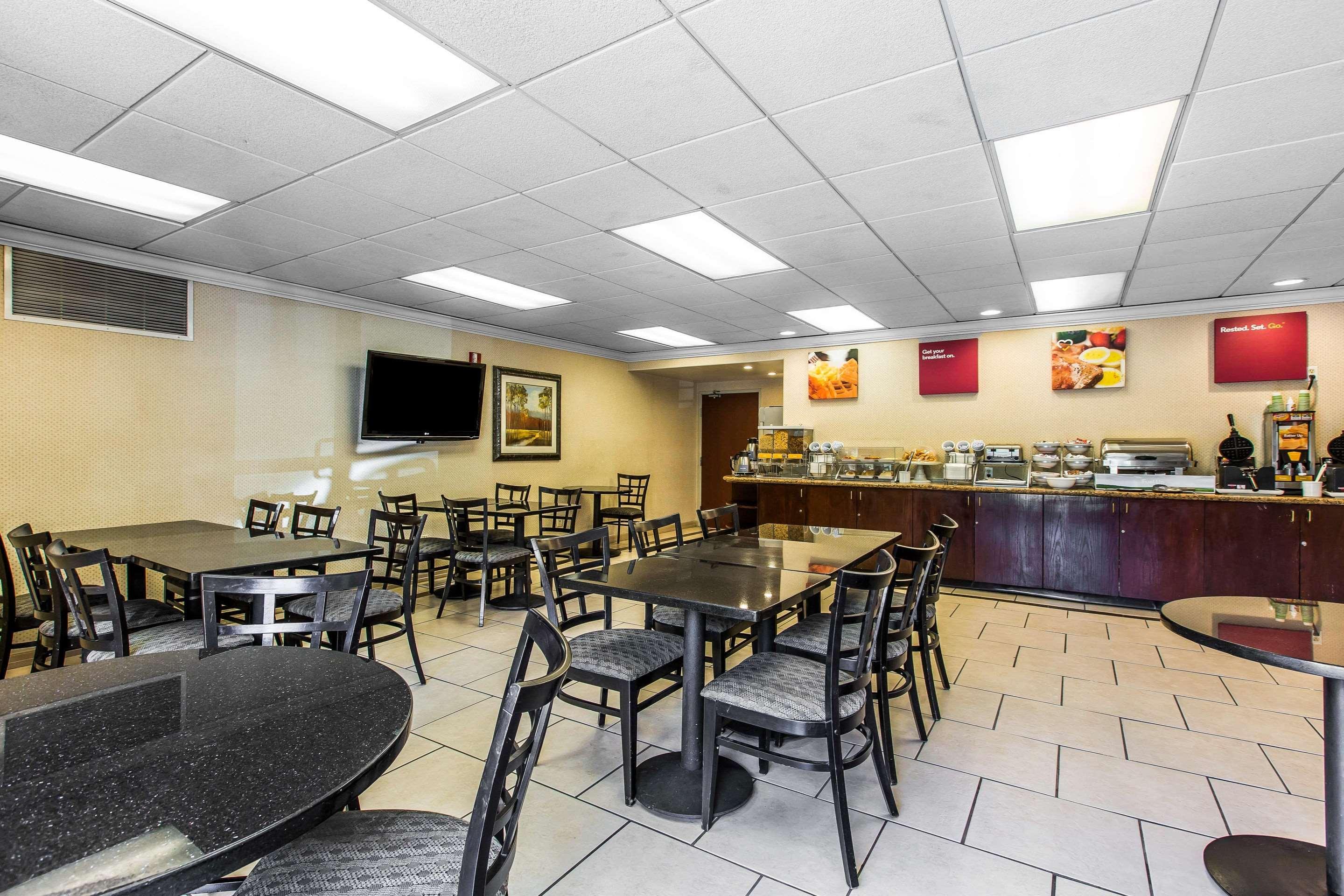 Hotel Comfort Near Six Flags Magic Mountain