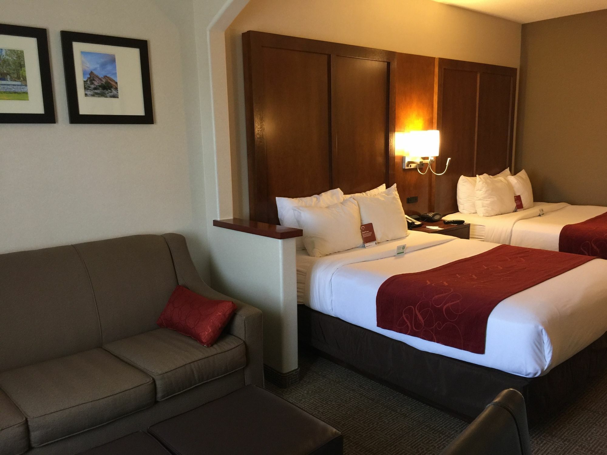 Comfort Near Six Flags Magic Mountain 3*