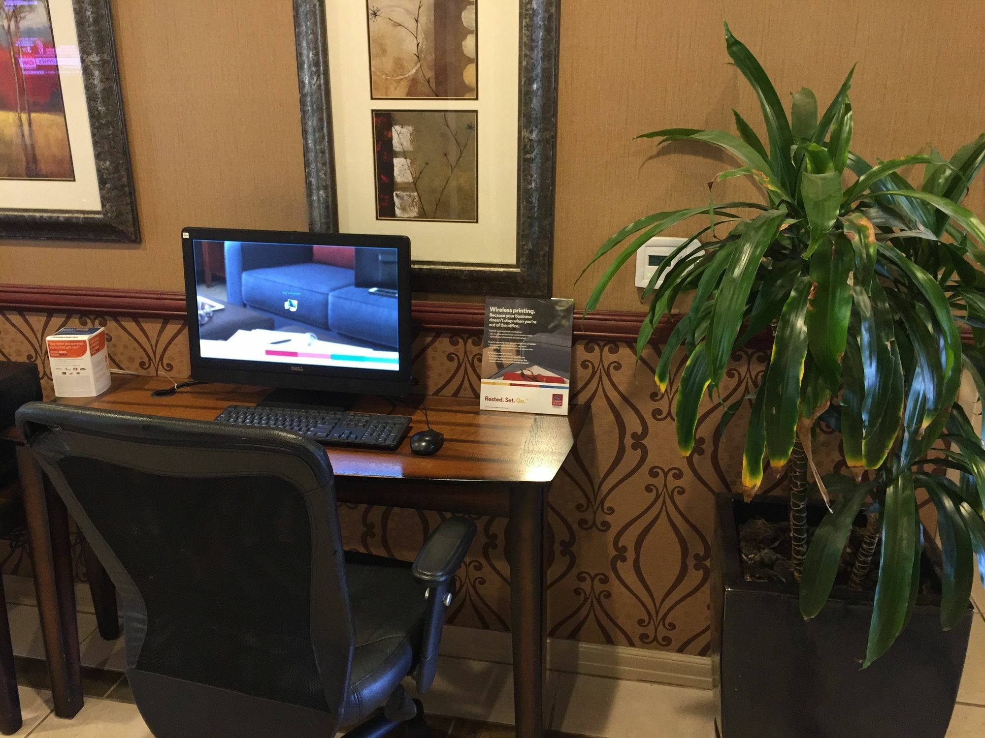 Hotel Comfort Near Six Flags Magic Mountain